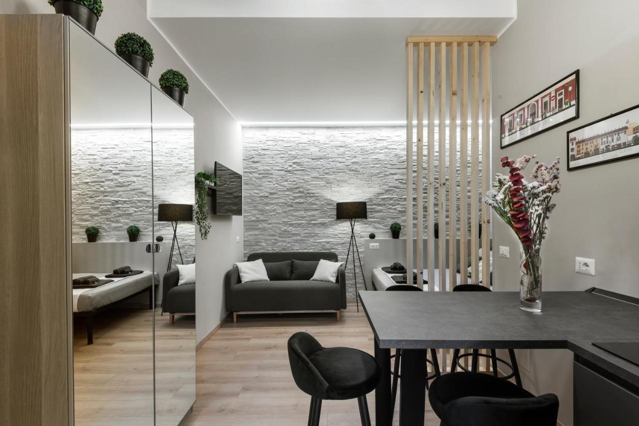 Super Modern And Design Apartment, A Due Passi Dai Navigli Мілан Екстер'єр фото