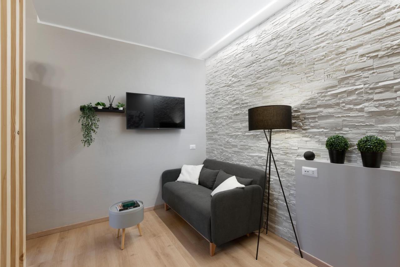 Super Modern And Design Apartment, A Due Passi Dai Navigli Мілан Екстер'єр фото